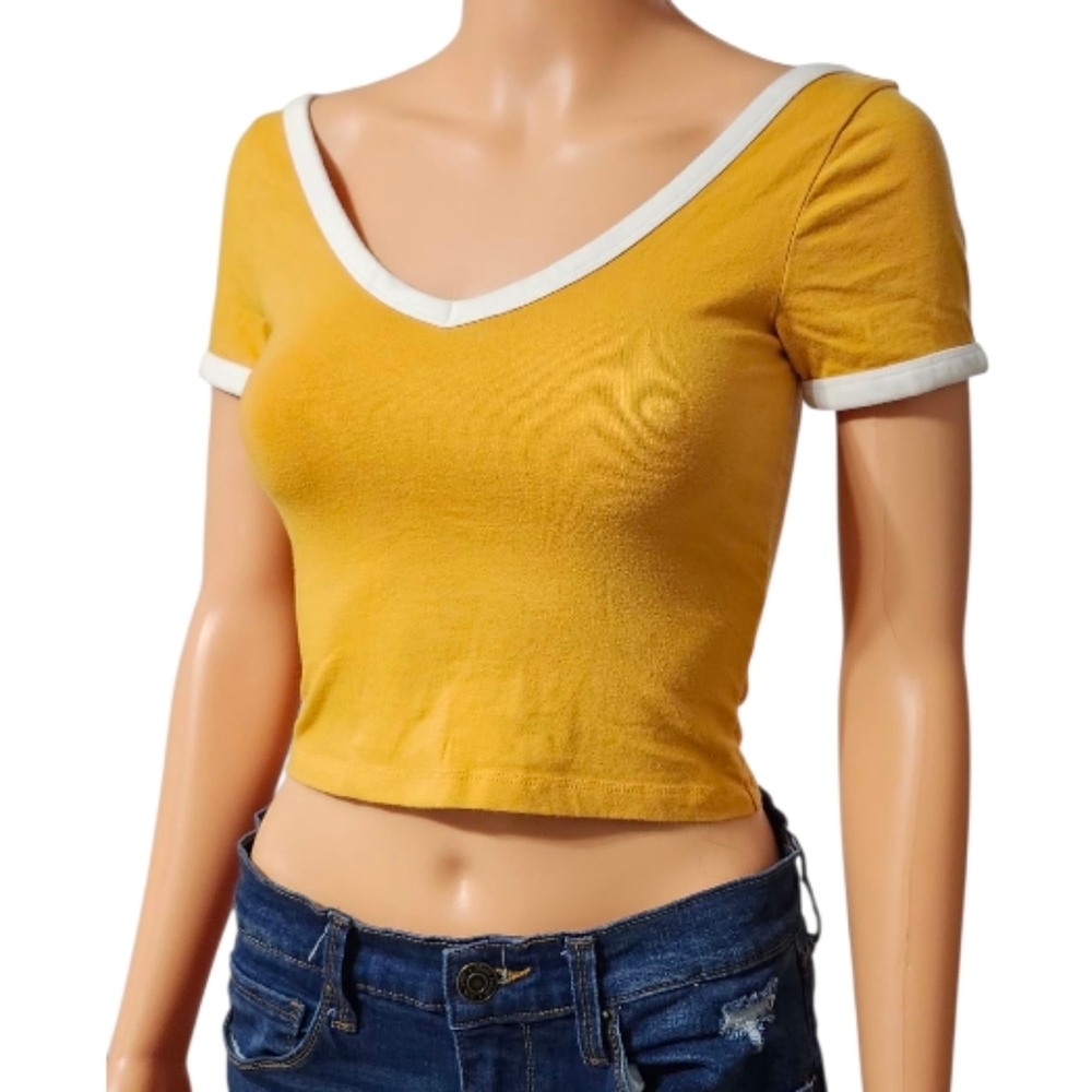 Forever 21 Yellow V-Neck Crop Top - Picture 4 of 7